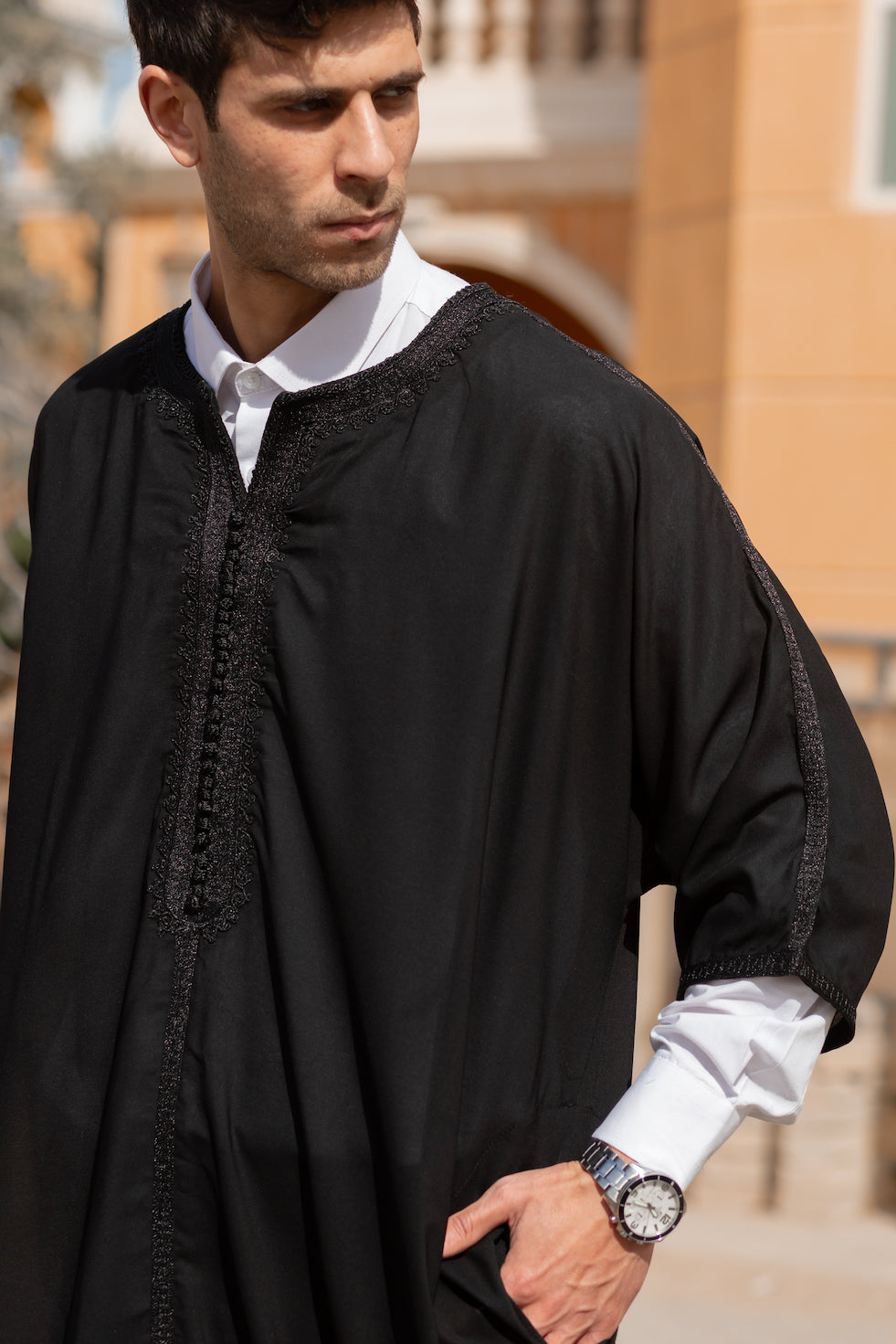 قفطان مراكش الأبيض