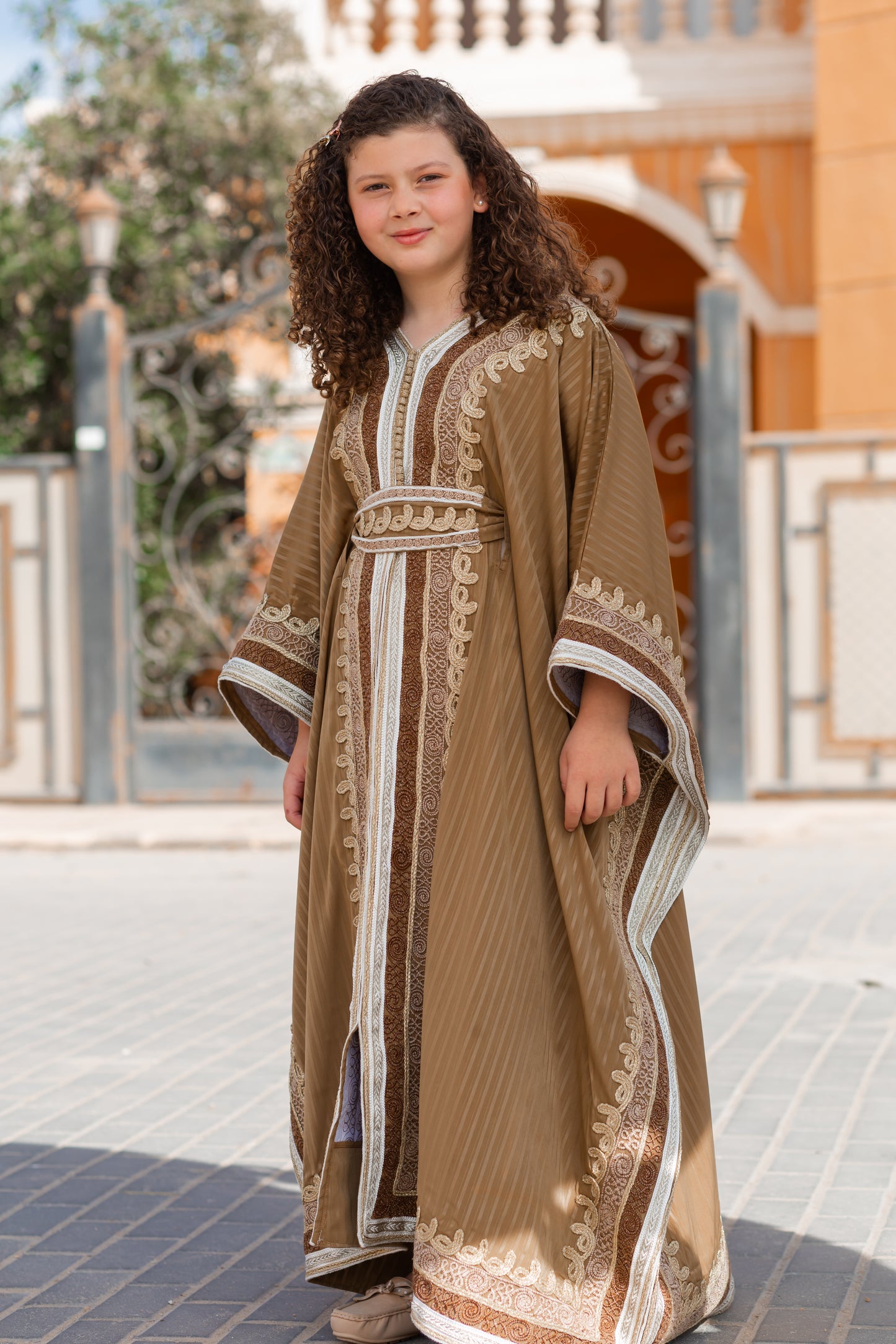 قفطان مراكش الأبيض