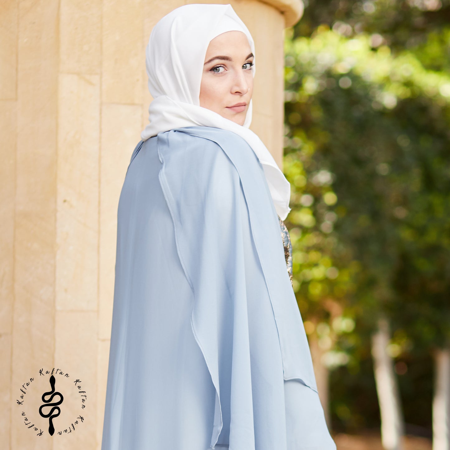 قفطان بروكيد أزرق بابيلون