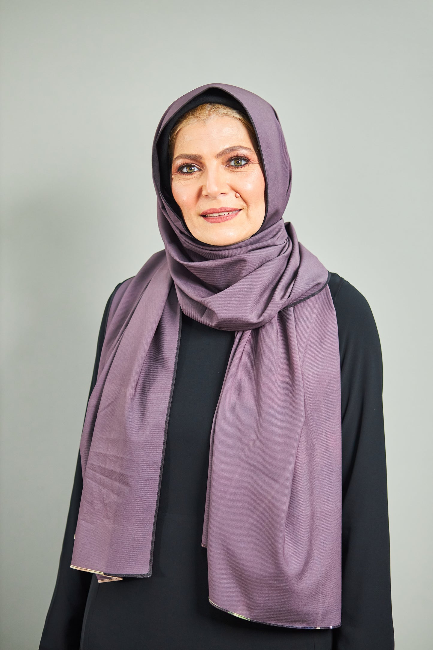 وشاح عادي وبتلات