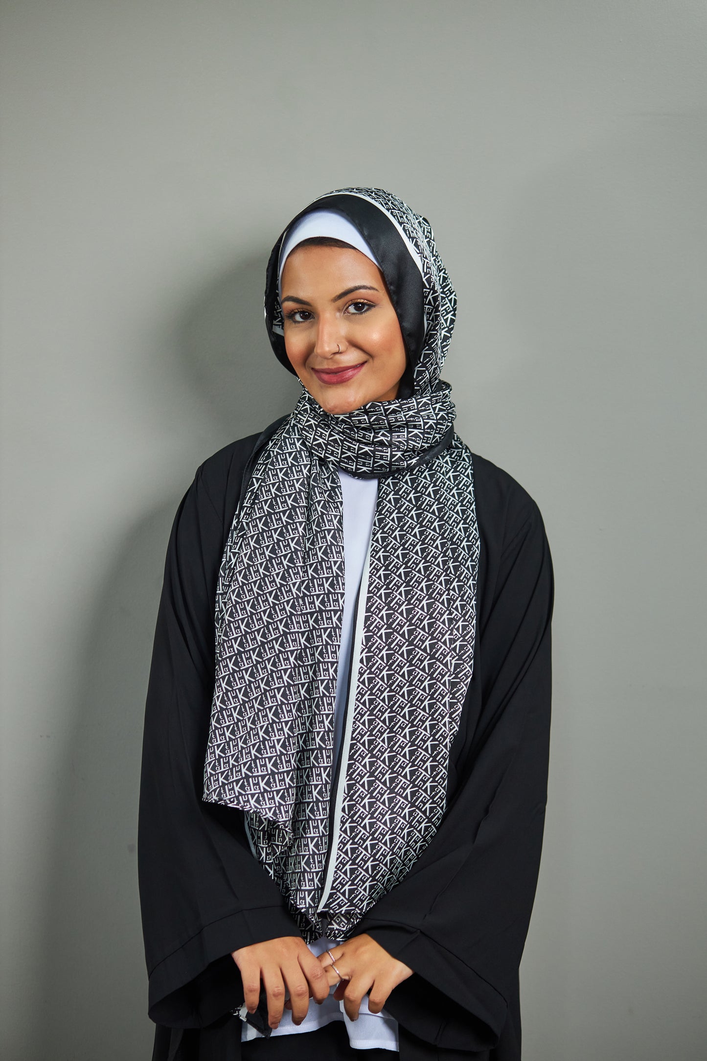 K-Elegance Scarf in B&W