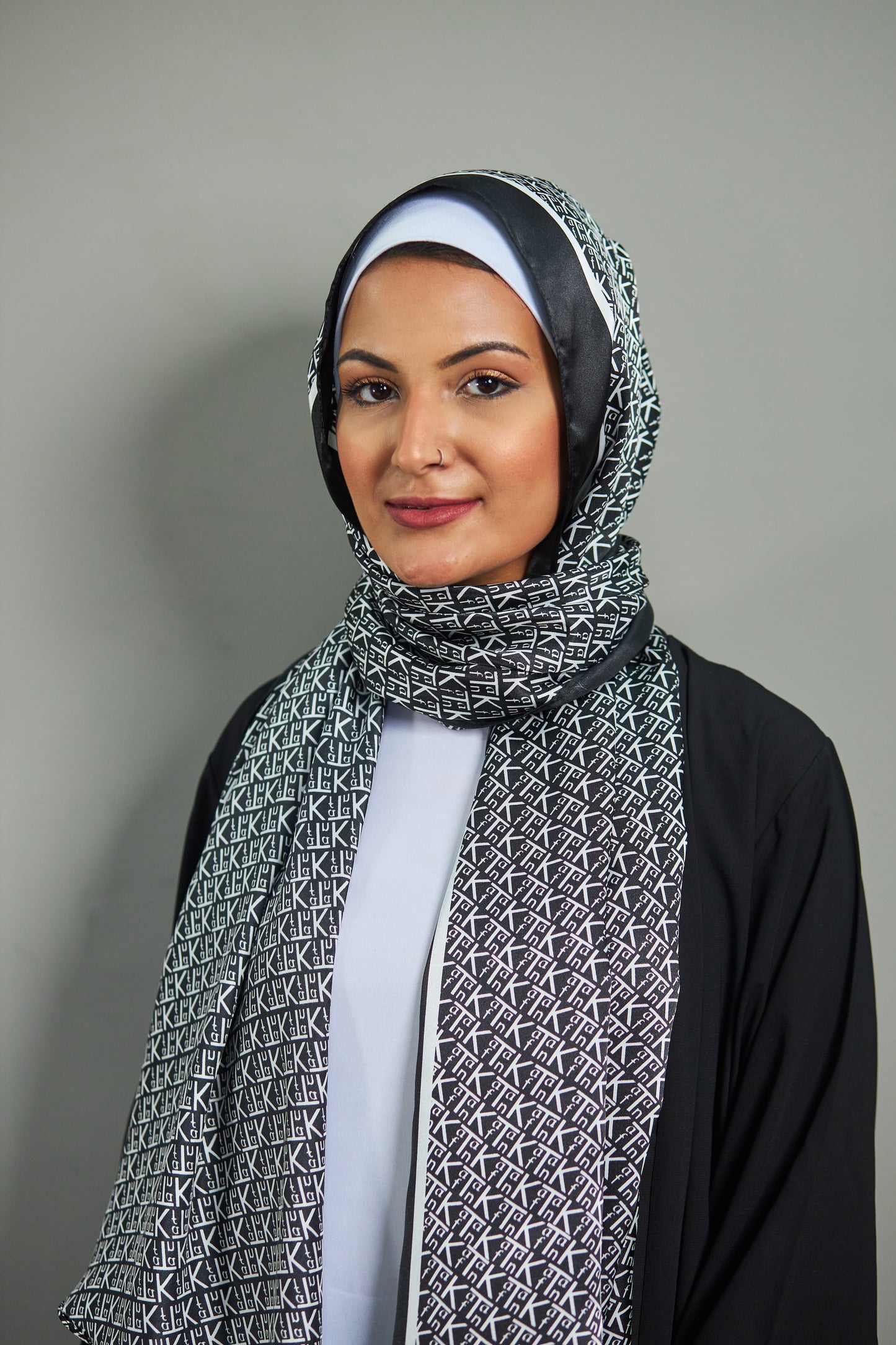 K-Elegance Scarf in B&W