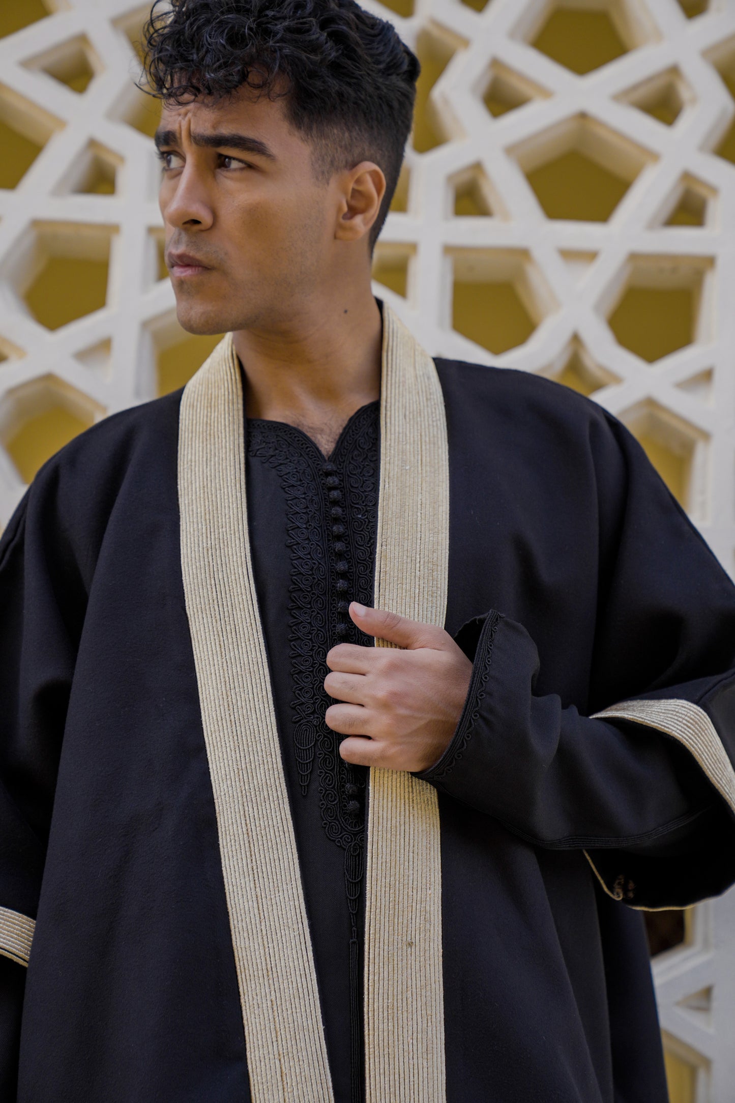 Royal Noir Serma Kaftan ✨