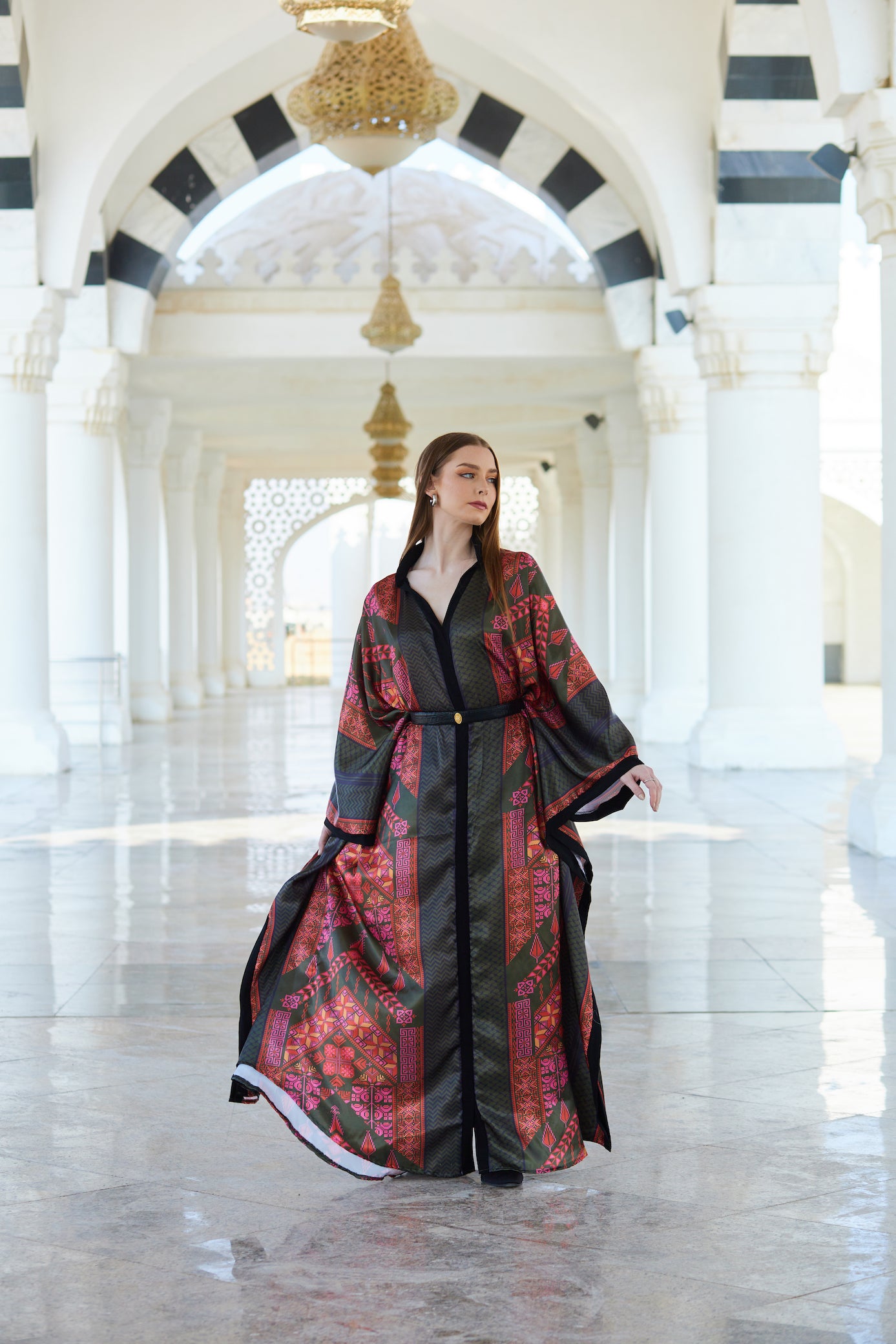 Falastineya Kaftan in Dark Olive