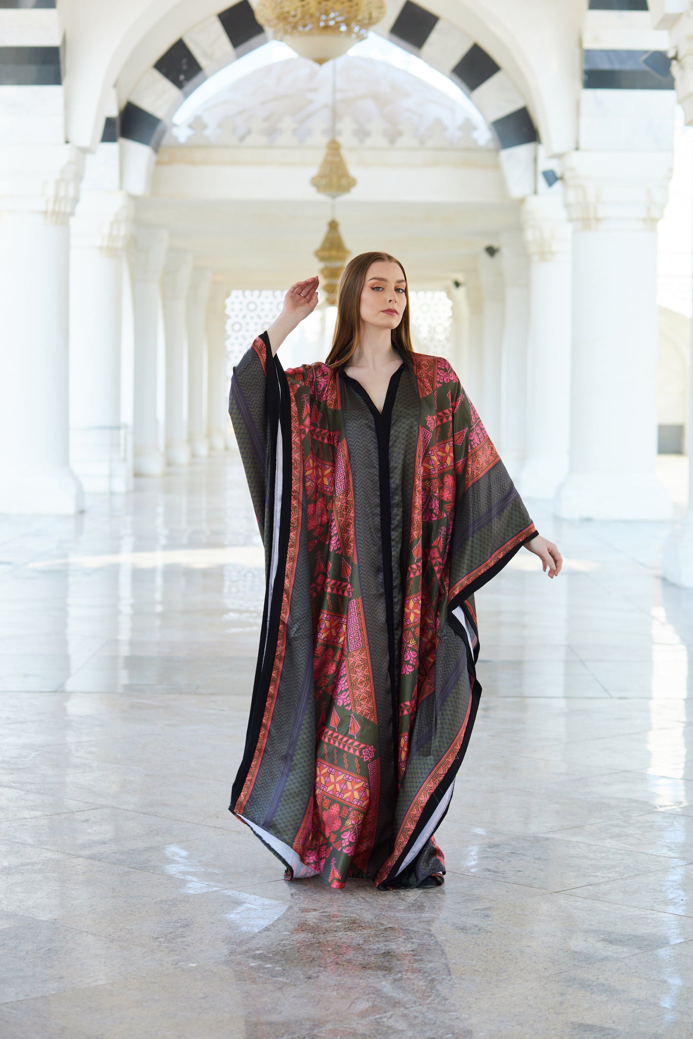 Falastineya Kaftan in Dark Olive