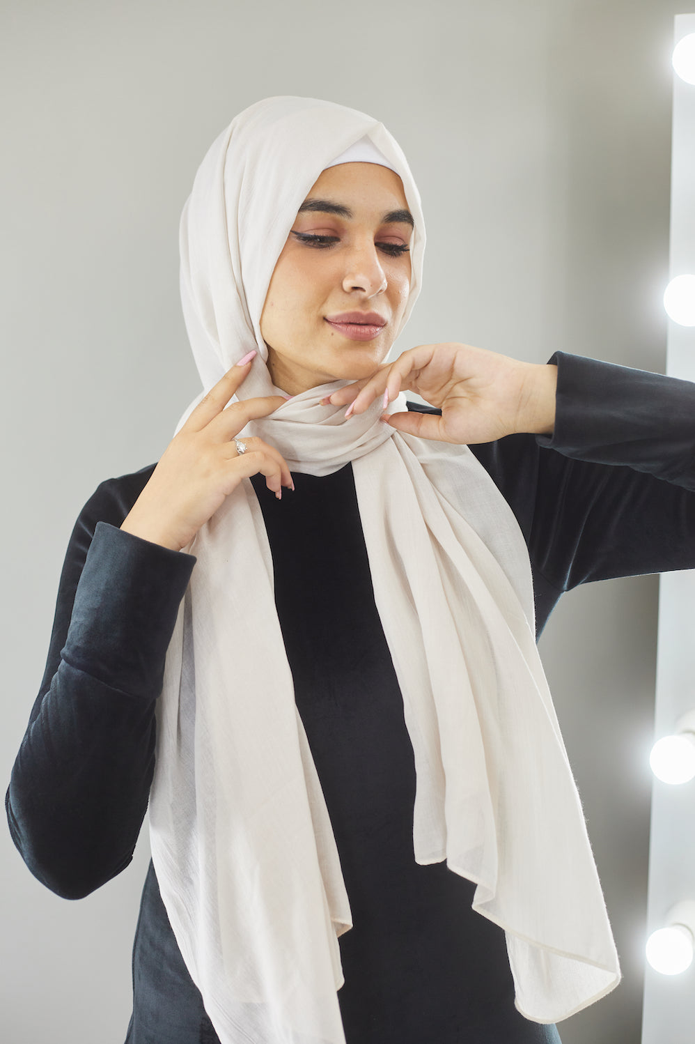 Créme Linen Scarf