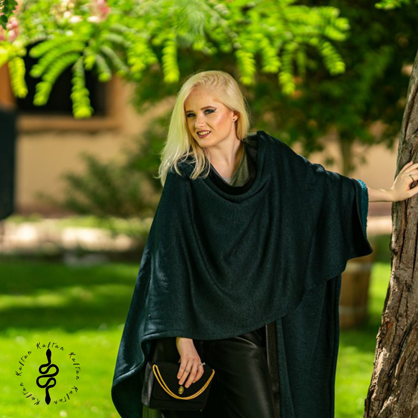 Winter Elegance Cape